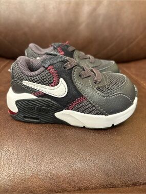 Nike Kids Gray and Black Air Max Sneaker with Pink Stitching